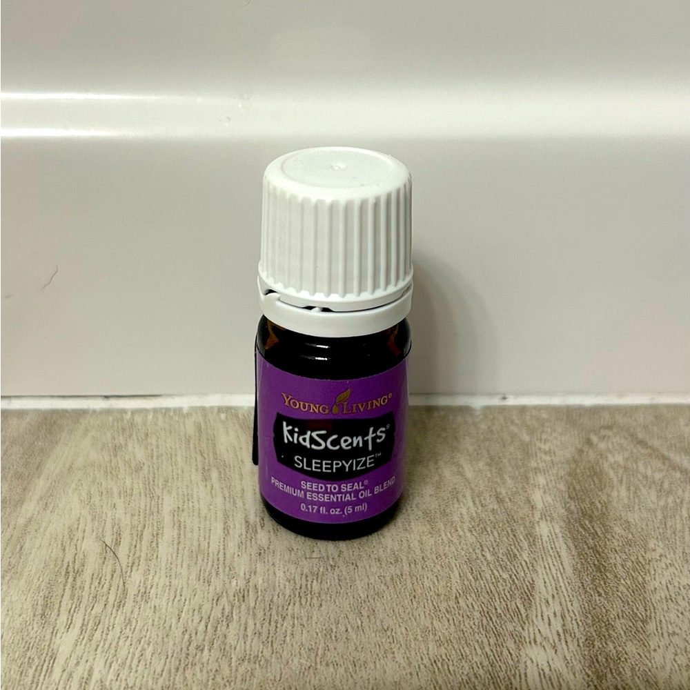 Young Living KidScents SleepyIze Essential Oil Blend, 5 ml